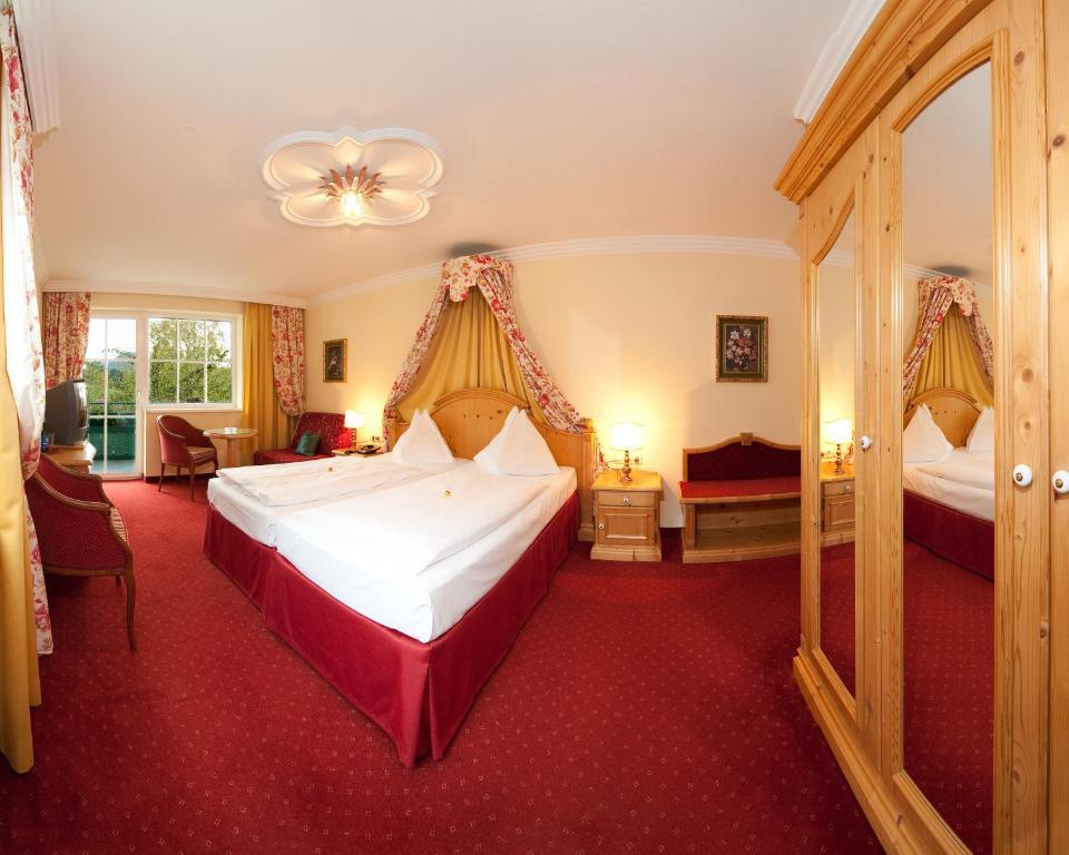 Wohlfuehlresort Und Feriengut Martinerhof Sankt Martin am Tennengebirge Room photo