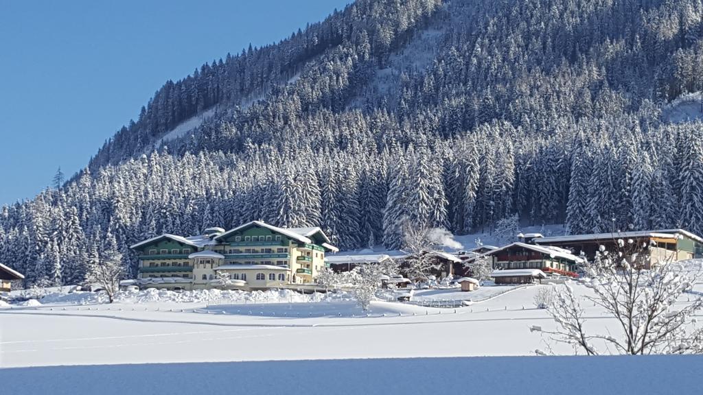 Wohlfuehlresort Und Feriengut Martinerhof Sankt Martin am Tennengebirge Exterior photo