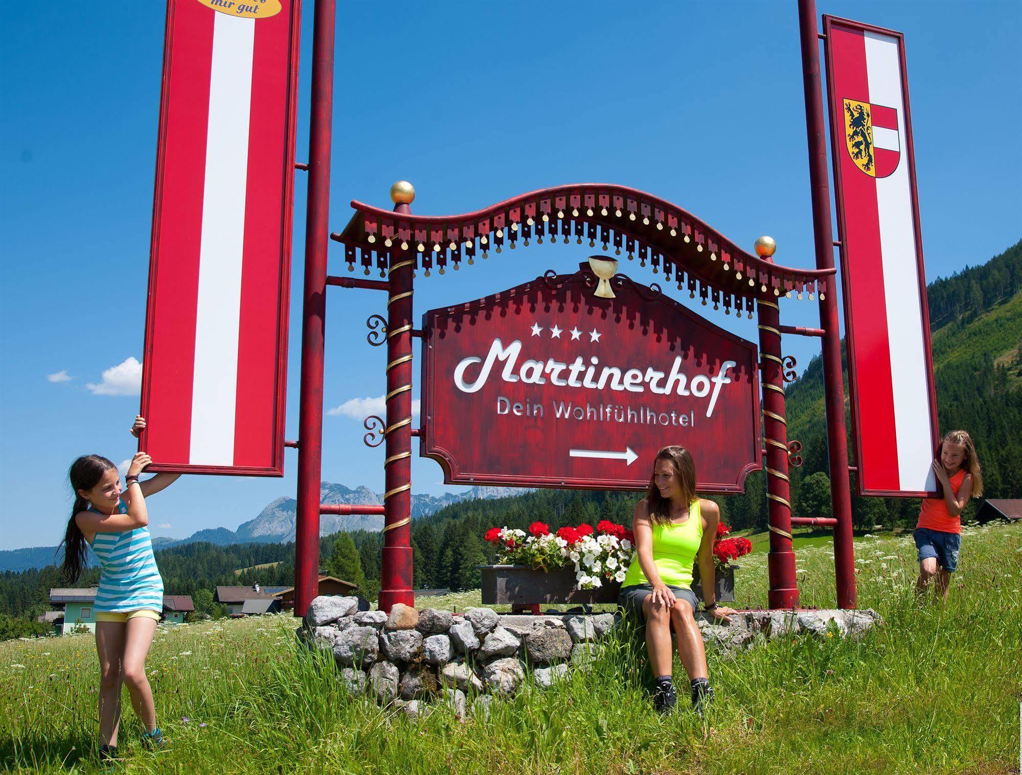 Wohlfuehlresort Und Feriengut Martinerhof Sankt Martin am Tennengebirge Exterior photo