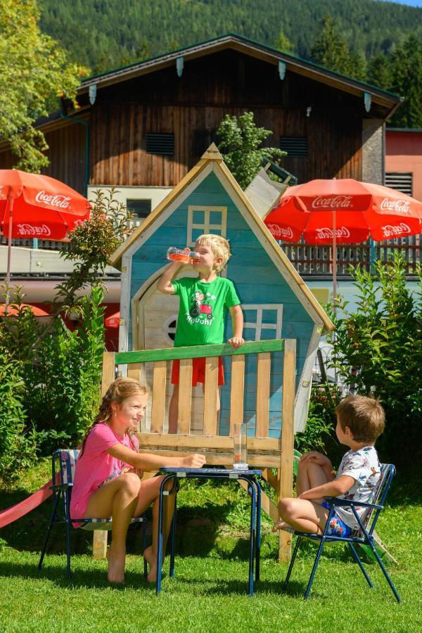 Wohlfuehlresort Und Feriengut Martinerhof Sankt Martin am Tennengebirge Exterior photo